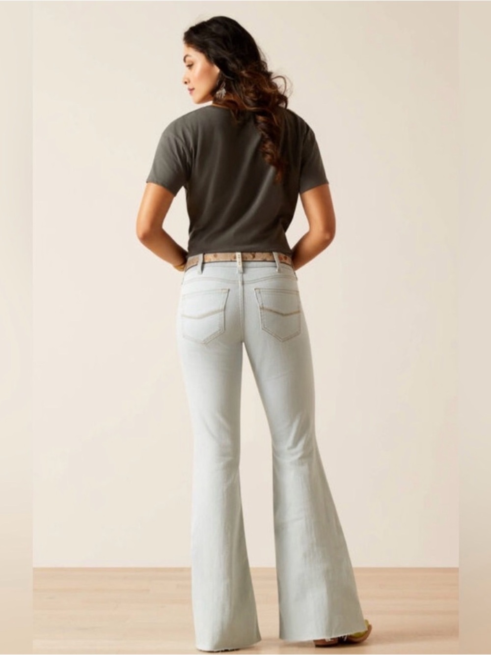 NWT Ariat Women's Perfect Rise Ophelia Flare Jeans Light Wash (Ice) - 28L